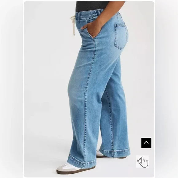 NWT Weekend Mid-Rise Wide Leg Jean - Picture 2 of 7